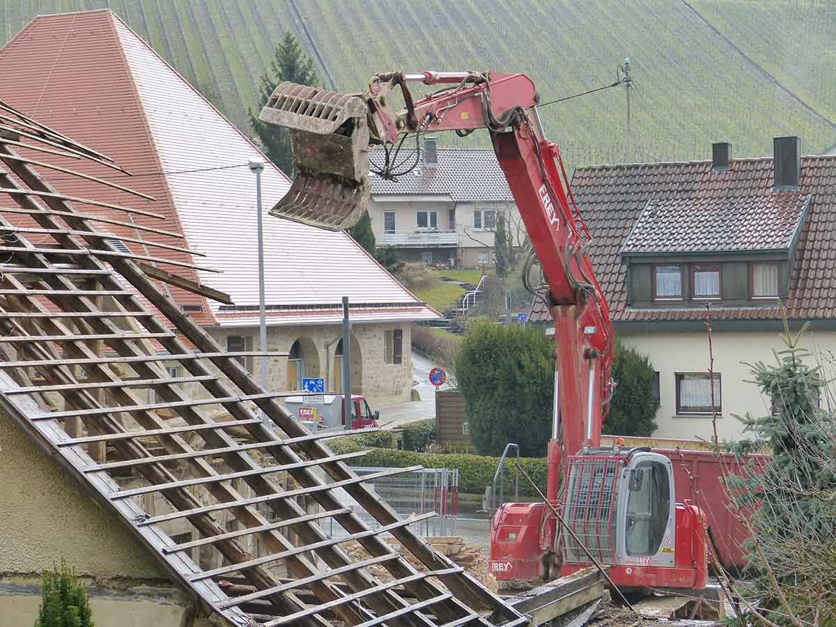 Dachlattung Sachverständiger und Gutachter für Immobilien Bernd A. Binder